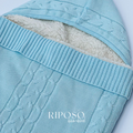 Saquito para bebé color azul, tejido de punto – Riposo